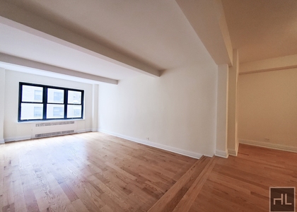 East 56 Street - Photo 1