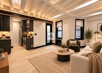 East 58 Street - Photo 1