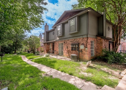 1228 Avenue O - Photo 1