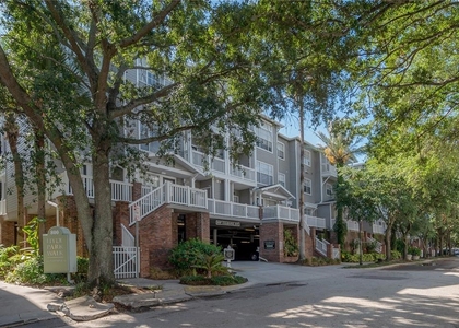 800 S Dakota Avenue - Photo 1