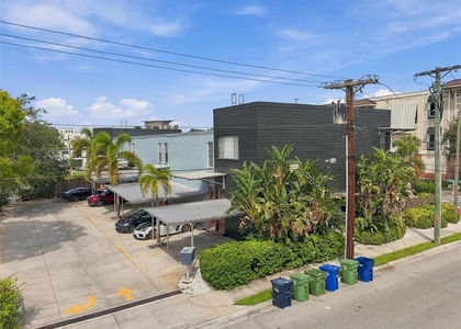 2509 W Azeele Street - Photo 1