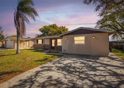9040 Lunar Lane - Photo 1