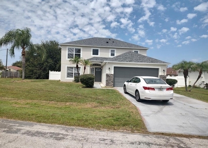 680 Basingstoke Court - Photo 1