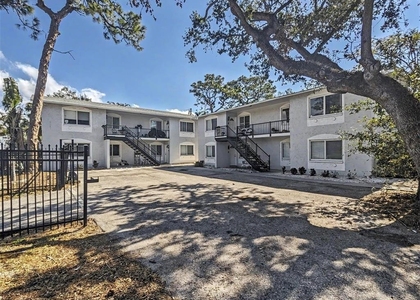 1092 Cocoanut Avenue - Photo 1