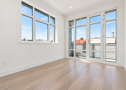 85 Rogers Avenue - Photo 1