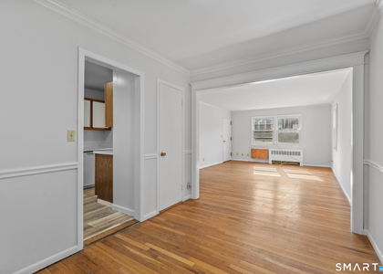 323 Hamilton Court - Photo 1