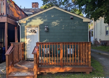 158 College Street - Photo 1