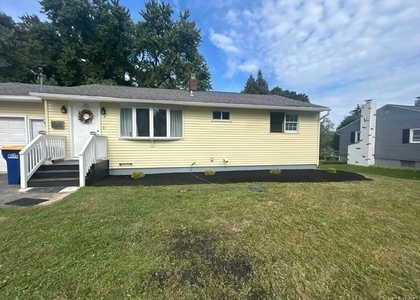 4 Center Terrace - Photo 1