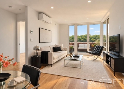 105 Rogers Avenue - Photo 1