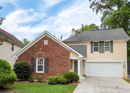 613 N Fairfield Drive - Photo 1