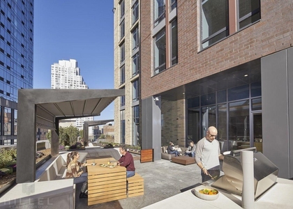 Ashland Place - Photo 1