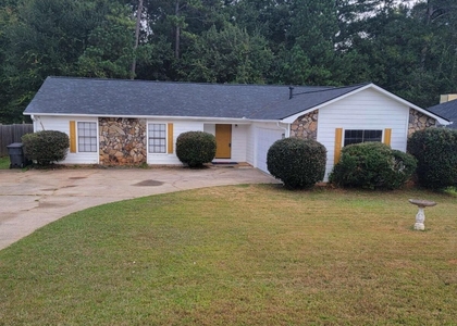 1548 Brandon Square - Photo 1