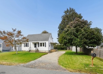 29 Gregory Dr - Photo 1