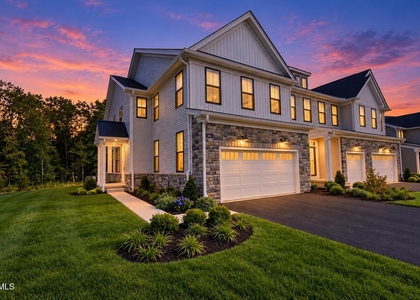 106 Mustang Drive - Photo 1