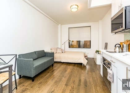 West 91st Street - Photo 1
