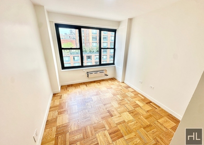 Fourth Avenue - Photo 1