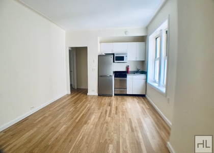 West 13 Street - Photo 1