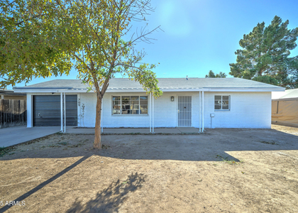 709 W 2nd Place - Photo 1
