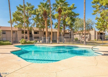533 W Guadalupe Road - Photo 1
