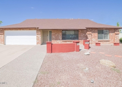 5006 W Torrey Pines Circle - Photo 1