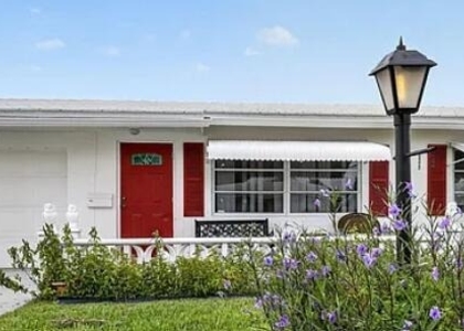 1303 Sw 15th Street - Photo 1