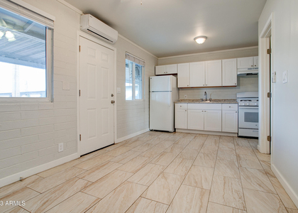 210 E Jones Avenue - Photo 1