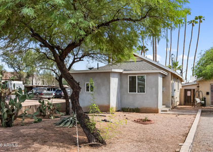 327 N 20th Avenue - Photo 1