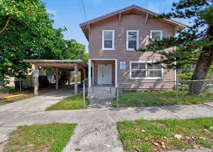 885 7th Street - Photo 1