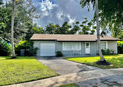 18435 Spanish Isles Court - Photo 1