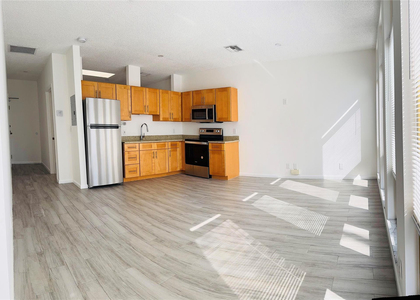 229 Commercial Boulevard - Photo 1