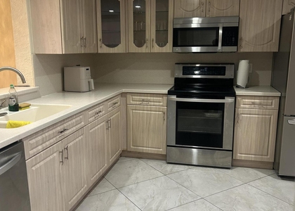 291 S Hollybrook Drive - Photo 1