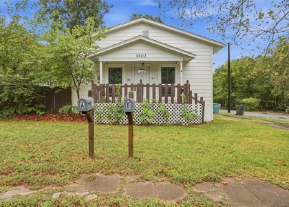 1102 E Lamar Street - Photo 1
