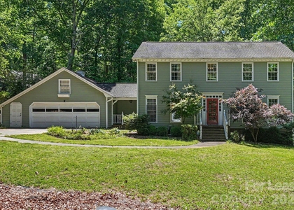 5812 Camelot Road - Photo 1
