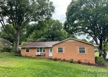 113 Forest Drive - Photo 1