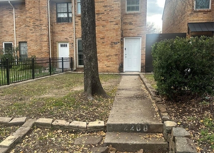 2268 Colony Court - Photo 1