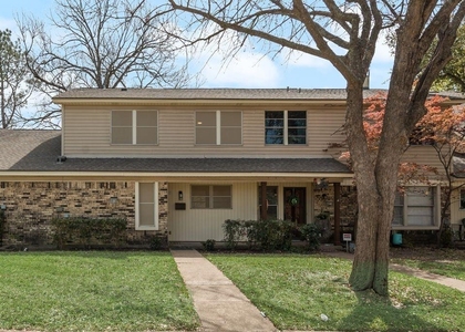4816 Redwood Drive - Photo 1