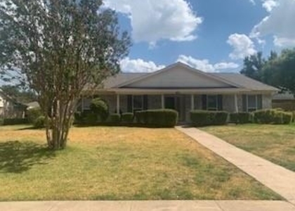 421 Shady Brook Drive - Photo 1