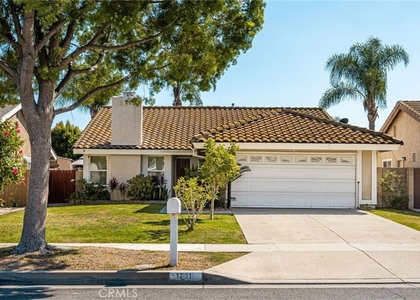 1231 N Dolores - Photo 1