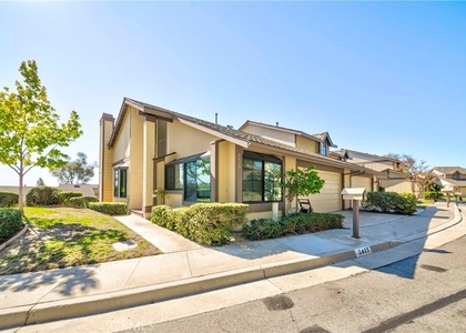 2415 Applewood Circle - Photo 1