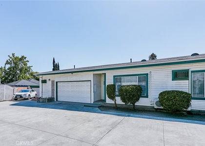 2656 Fairway Avenue - Photo 1