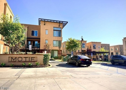 422 W Route 66 - Photo 1