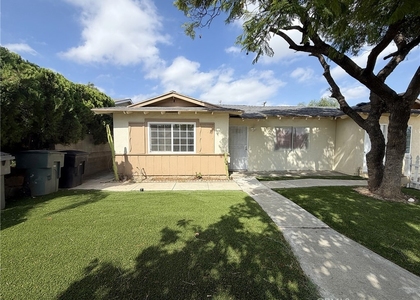 1420 Avenida Del Vista - Photo 1