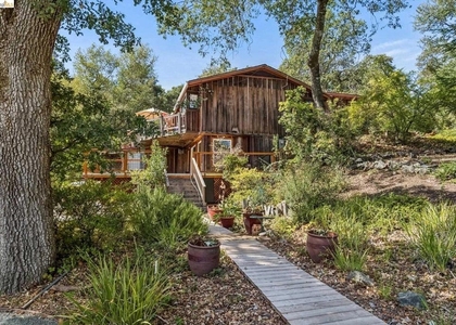 3625 Madrone Dr - Photo 1