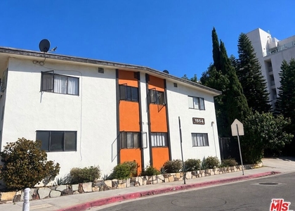 1554 Cassil Place - Photo 1
