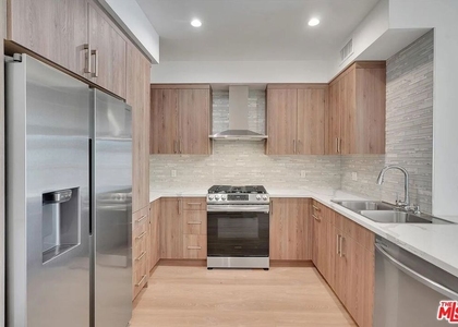 14419 Riverside Drive - Photo 1