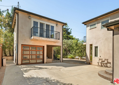 6152 W 77th Street - Photo 1