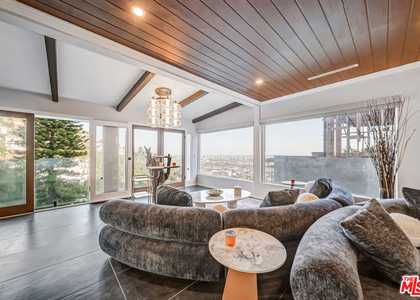 8874 Evanview Drive - Photo 1