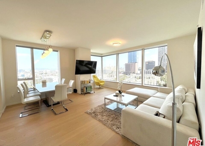 889 Francisco Street - Photo 1