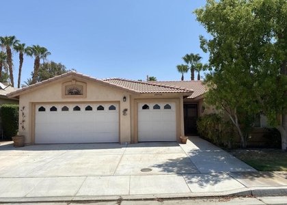 49720 Lincoln Drive - Photo 1