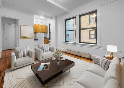 155 E 52nd Street - Photo 1